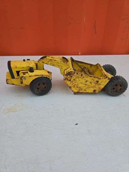 LOT OF 2 EARLY TONKA TOYS
