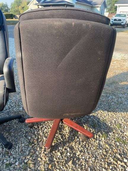 (2) office swivel chairs