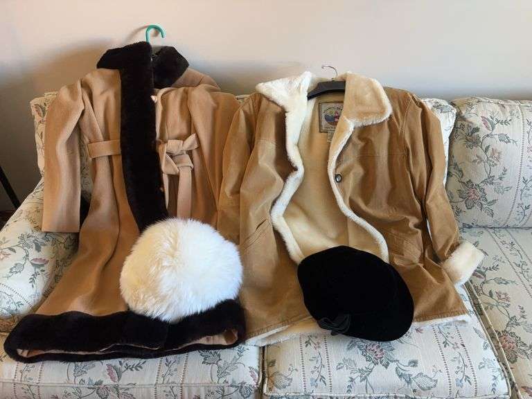 Mink Fur Coats , Fur Hats (clean )size Medium
