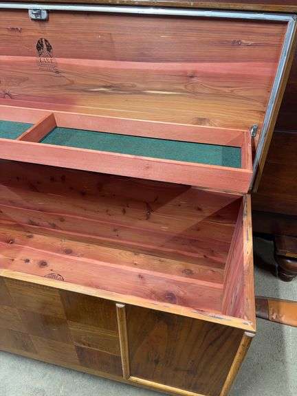 Cedar Chest 47” W 20”H18”D
