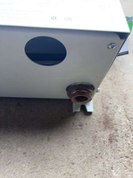 Argo  Electric Boiler ,Can Use For Heating Floors ,(Only Used For 2 Months !!)