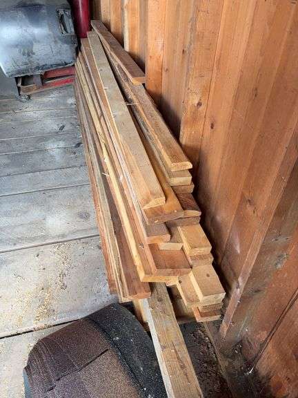 Large pile of scrap wood - longest approx. 9 ft. & misc. shingles