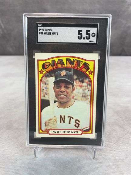 1972 Topps Willie Mays #49 - SGC 5.5
