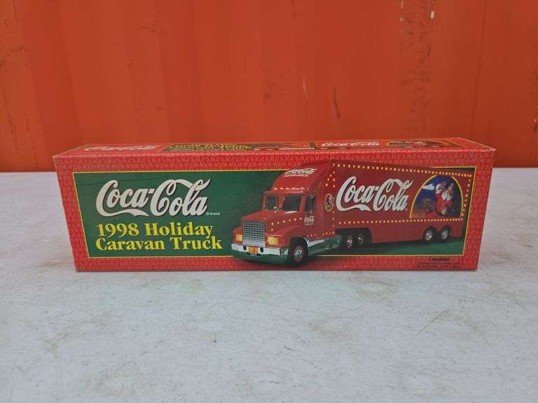1998 COCA-COLA HOLIDAY CARAVAN TRUCK WITH BOX