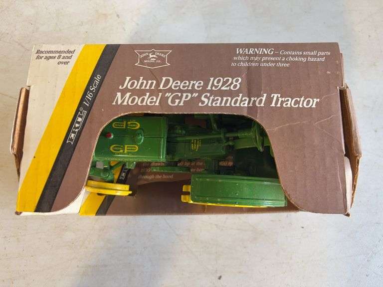 John Deere 1928 model "GP" die-cast standard tractor - 1/16 scale, dirty