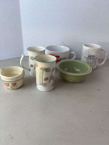 Water Glasses , Coffee Mugs