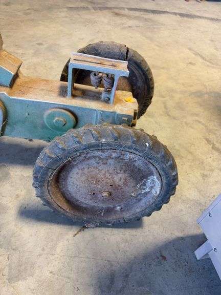 John Deere pedal tractor - missing seat and steering wheel