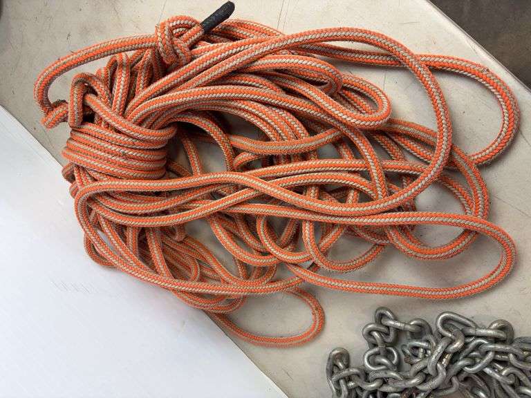 (2) heavy duty 20' chains with hooks and rope