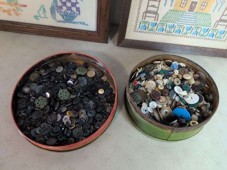 Buttons, Charlie Brown Christmas Tree, and (2) stitched signs