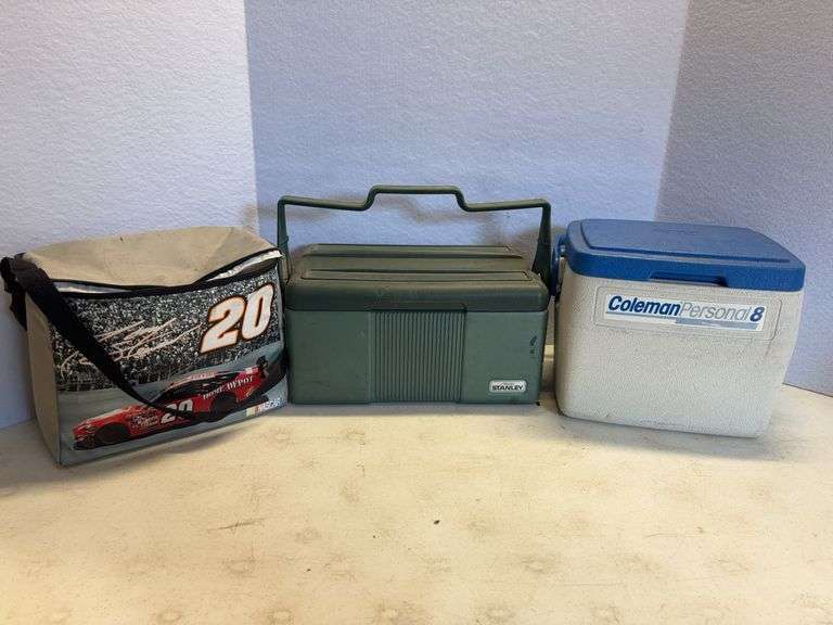3 Lunch Boxes