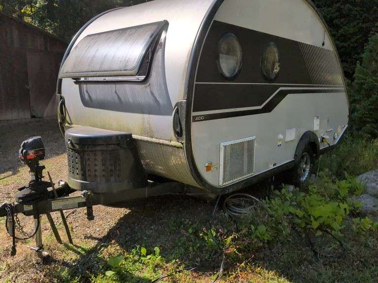 2018 NuCamp Tab 400 pull-behind camper