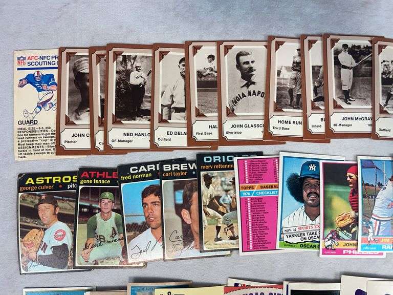 Box of Football, Baseball & Basketball Cards - 1975 Nabisco staubach, Bradshaw, Csonka, Biletnikoff,