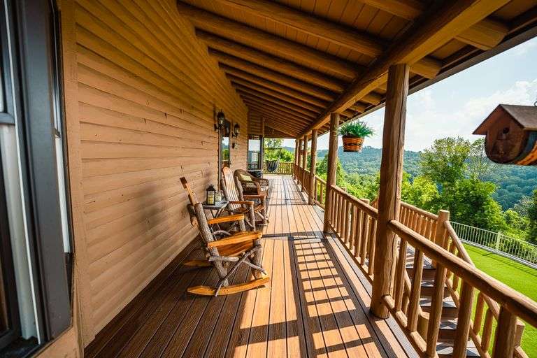Lodge on 12 Acres with a Million Dollar View, Sold $533,500