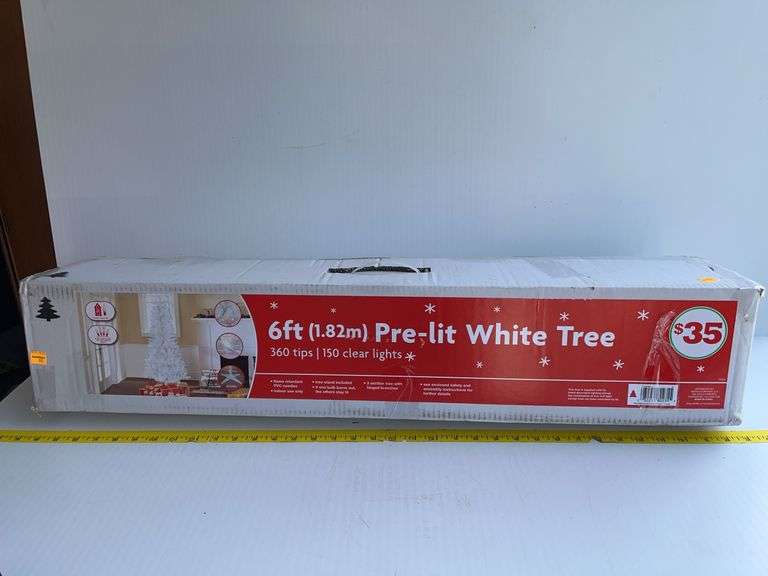 6' Pre-Lit White Tree