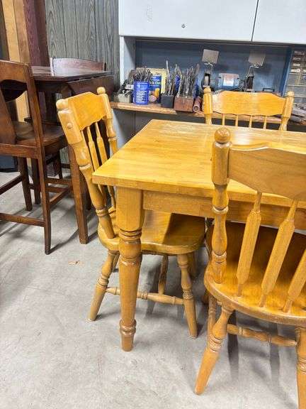 Dining Table w/6 Chairs 60”W 34” D 29” H