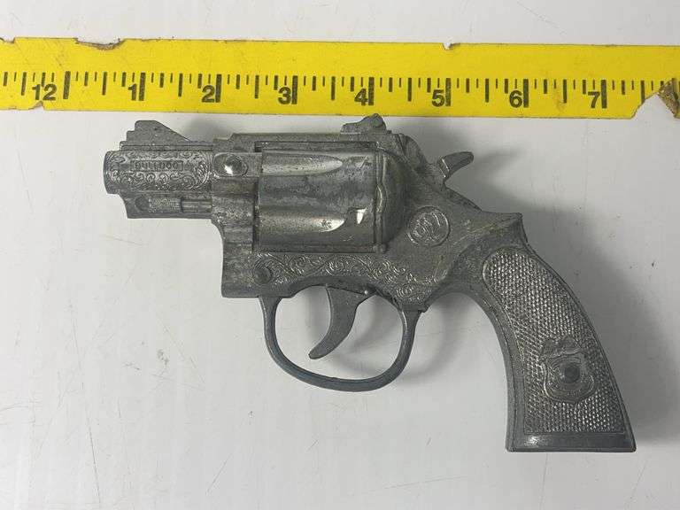 “Bulldog” Cap Gun "Works"
