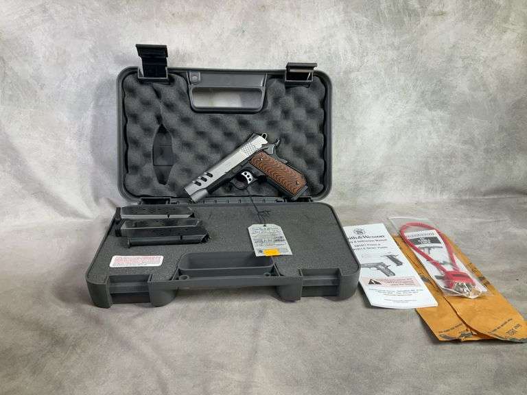 Smith & Wesson 1911 PC 45 caliber serial #UFB8179