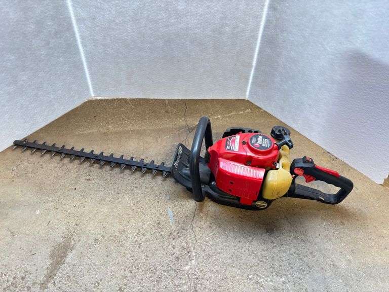 Red Max Gas Hedge Trimmer