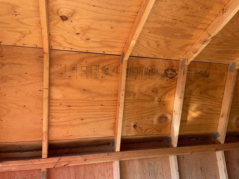 10x20 Storage barn - contents not included