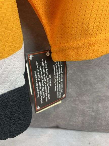 Mario Lemieux vintage Hockey jersey  Pittsburg Penguins, gold/black XXX large