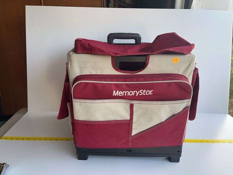 Memory Star Universal Rolling Cart