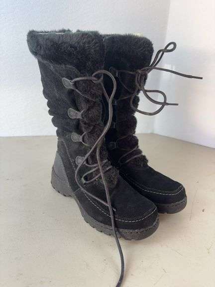 St John’s Bay High Boots Size 8.5