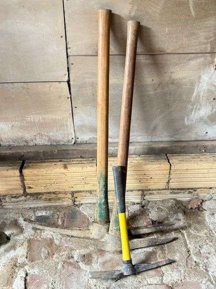 3 Dirt Picks