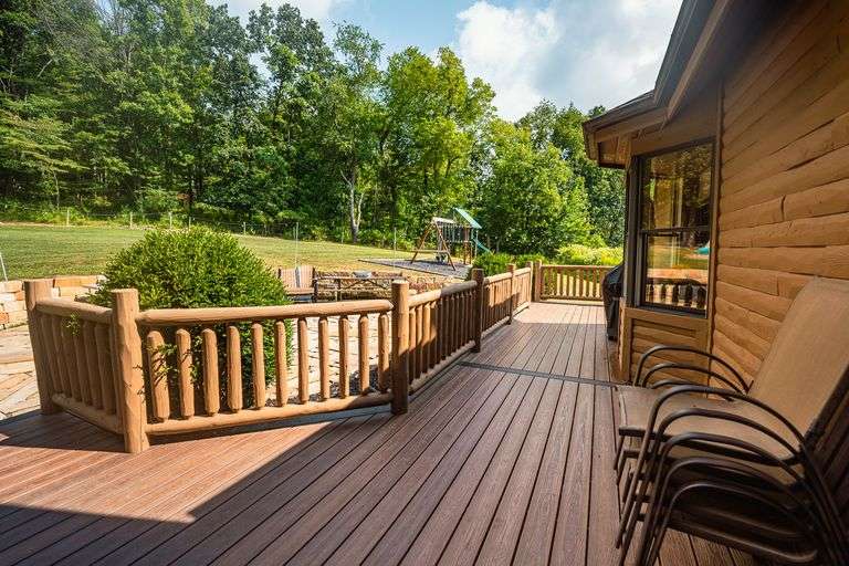 Lodge on 12 Acres with a Million Dollar View, Sold $533,500