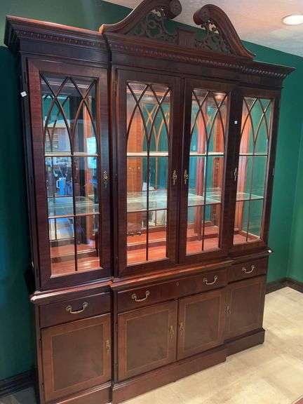 Ethan Allen (2 Piece) Georgian Mahogany China Hutch