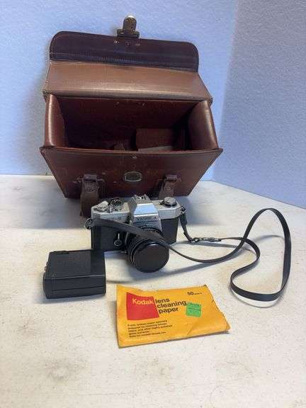 Yashica Camera w/Leather Case