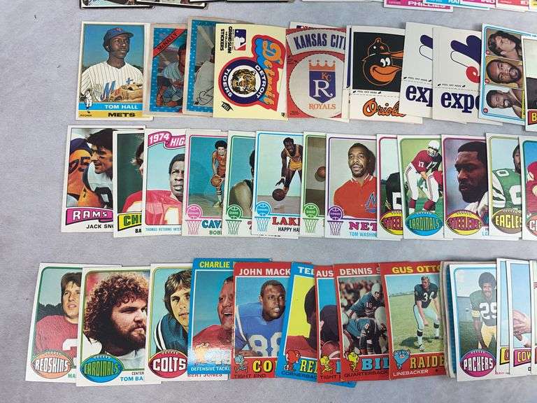 Box of Football, Baseball & Basketball Cards - 1975 Nabisco staubach, Bradshaw, Csonka, Biletnikoff,