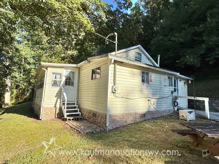 20+/- Acre Doddridge County WV Home & Land