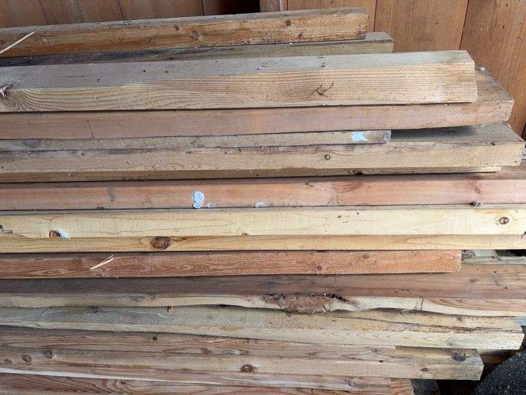 Large pile of scrap wood - longest approx. 9 ft. & misc. shingles