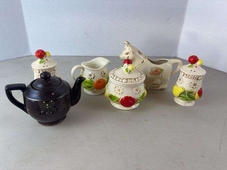 Kitchen Creamer , Salt & Pepper Shaker