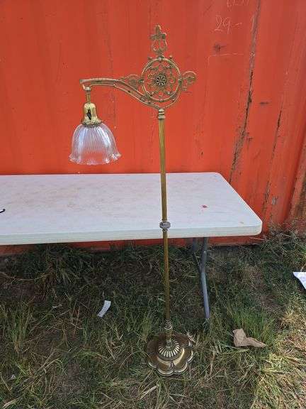 VINTAGE BRASS FLOOR LIGHT