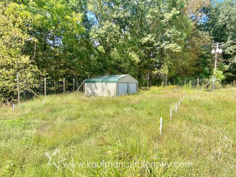 3800 Sq. Ft. Versatile Building, Commercial & Residential Opportunity (Sold $94,600)