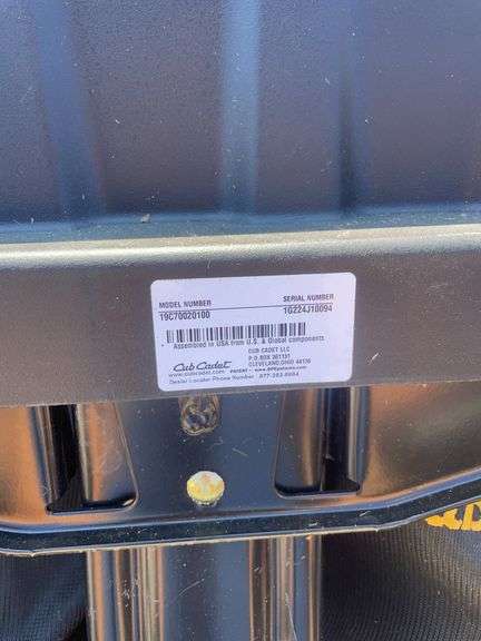 Cub cadet grass catcher Model 19C70020100