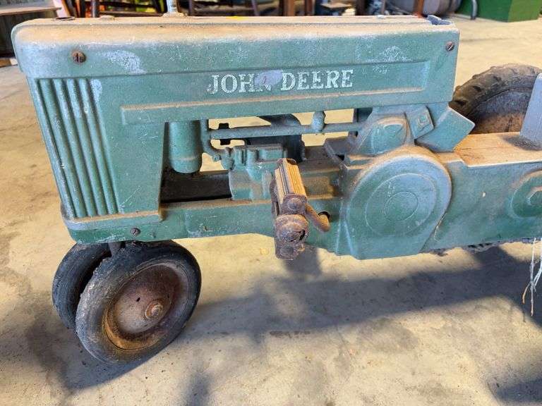 John Deere pedal tractor - missing seat and steering wheel