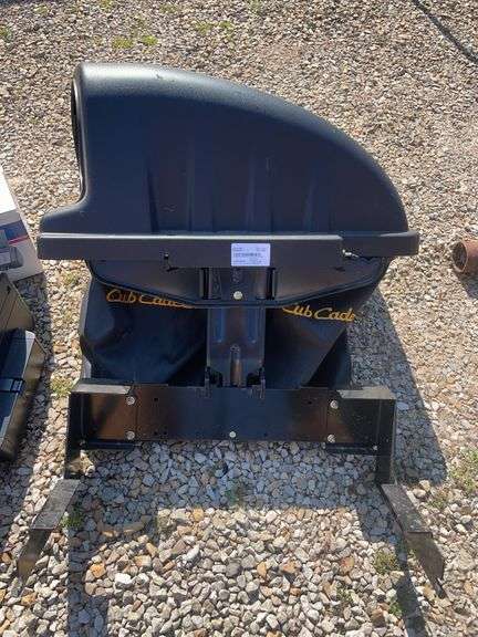 Cub cadet grass catcher Model 19C70020100