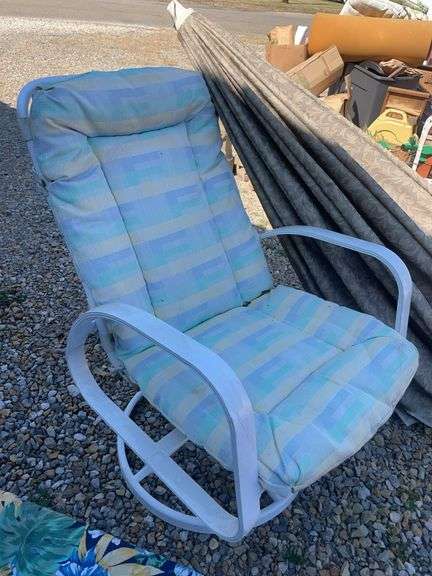 Umbrella stand w/ umbrella, outdoor chair and extra cushion