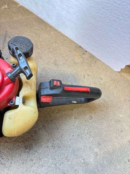 Red Max Gas Hedge Trimmer