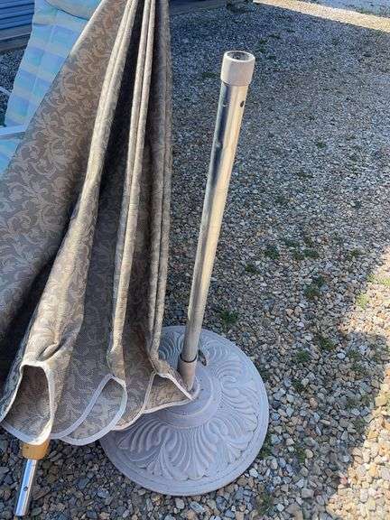 Umbrella stand w/ umbrella, outdoor chair and extra cushion