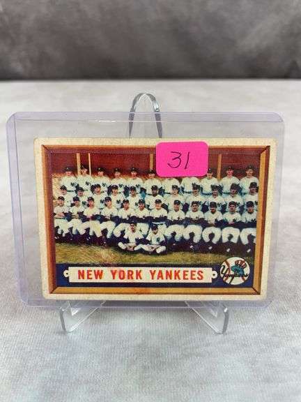 1957 Topps Yankees Team card