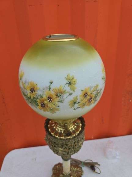 NICE ANTIQUE PARLOR LAMP WITH HAND PAINTED GLOBE