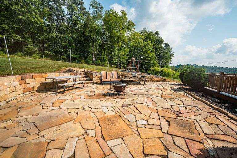 Lodge on 12 Acres with a Million Dollar View, Sold $533,500