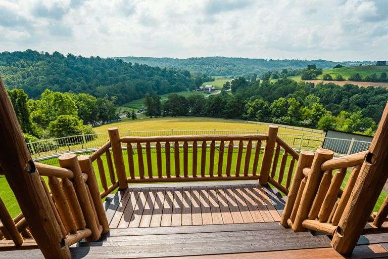 Lodge on 12 Acres with a Million Dollar View, Sold $533,500