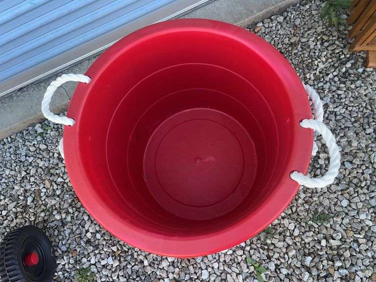 (4) red plastic tubs