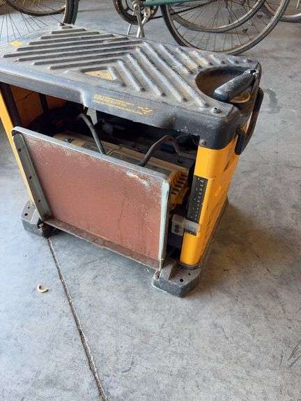 DeWalt 12.5" thickness planer - as is