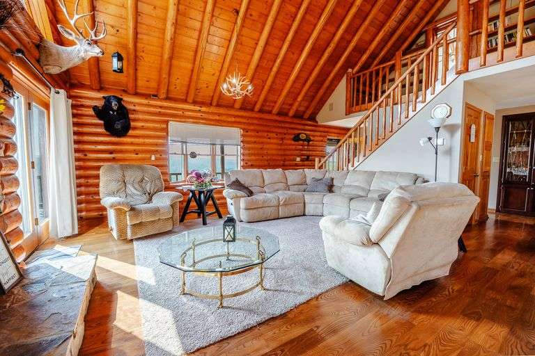 Lodge on 12 Acres with a Million Dollar View, Sold $533,500