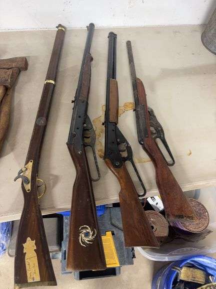4 Play Guns